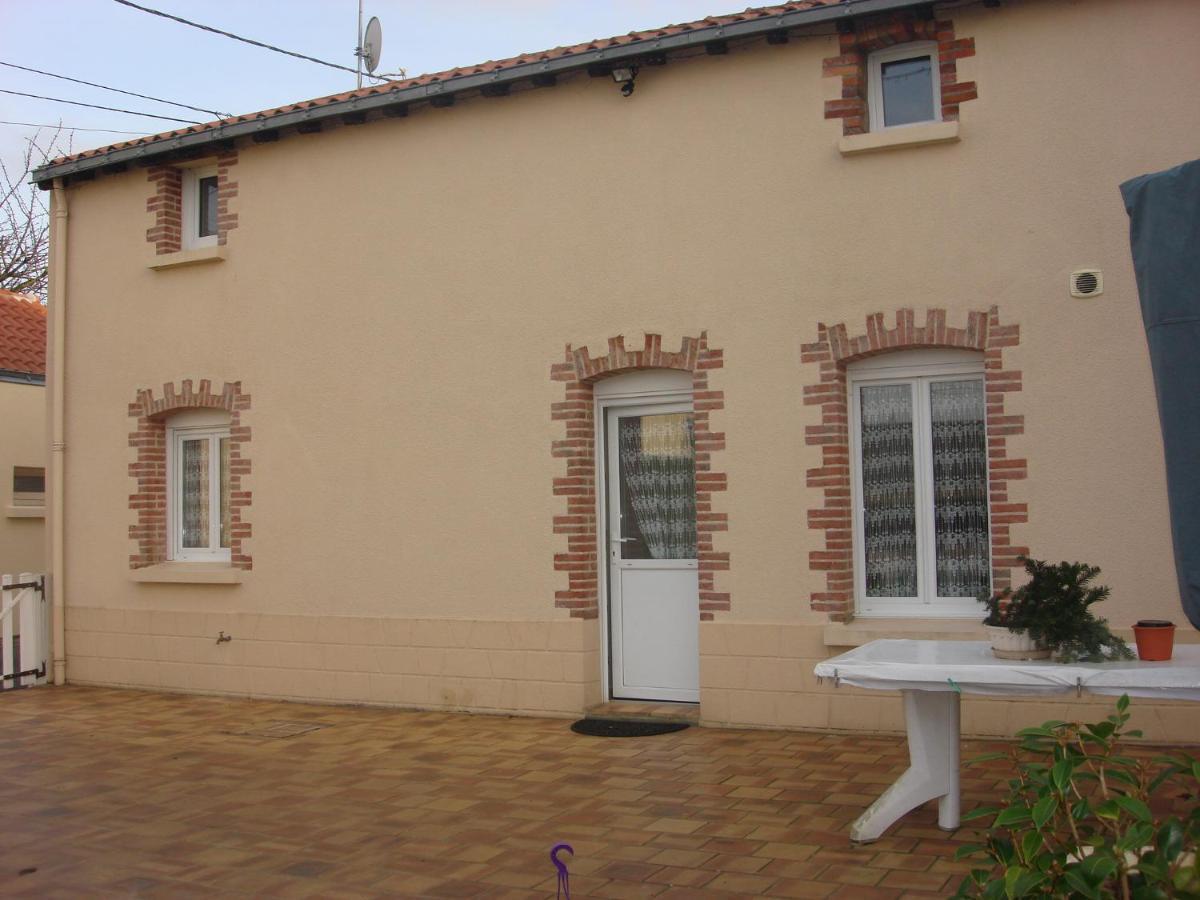 Chambres D'Hotes Beaupel Neuvy-en-Mauges Exterior photo
